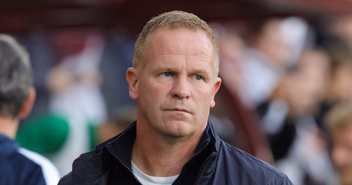 Hearts' Wilson scores stunning goal against Rapid Vienna