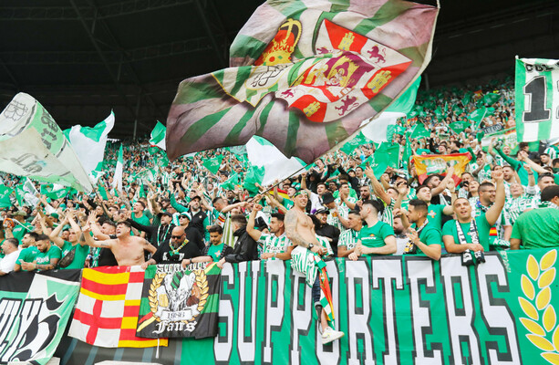 Troy Parrott Joins Real Betis Until 2031
