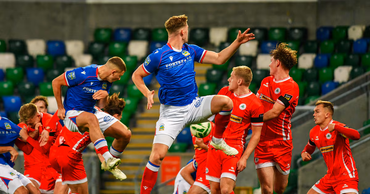 Linfield Defeats Cliftonville 1-0 in Premiership
