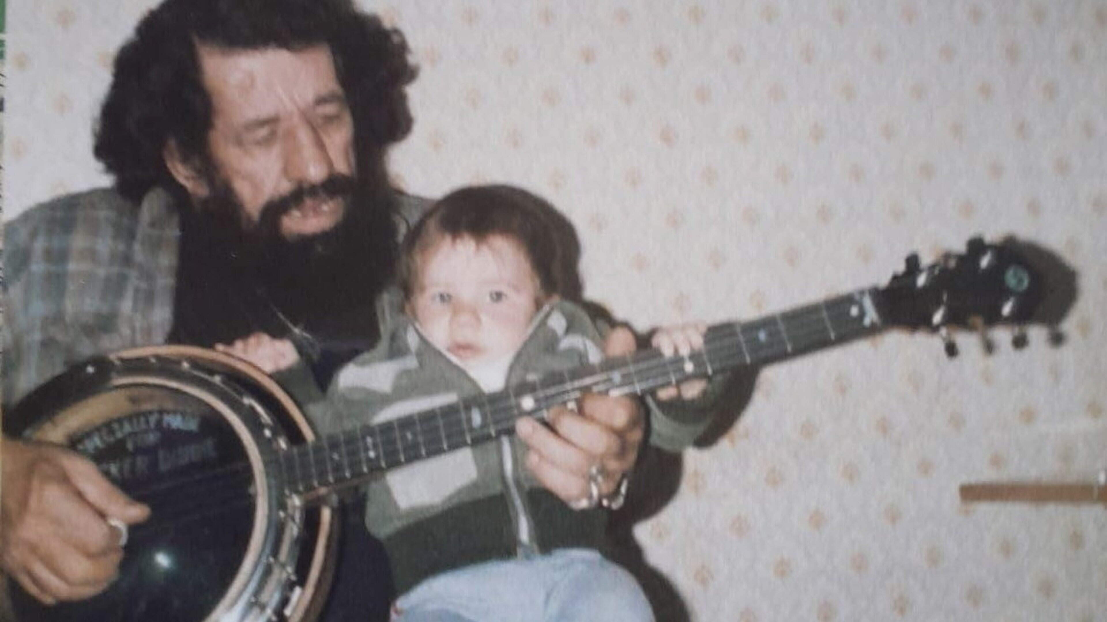 Irish Legend's Son Appeals for Stolen Banjo