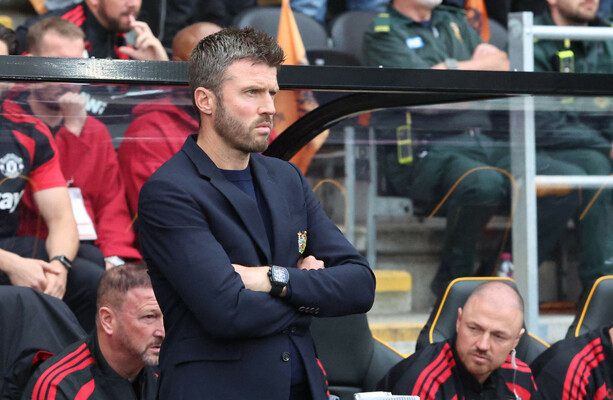 Manchester United loses to Hull City in opener