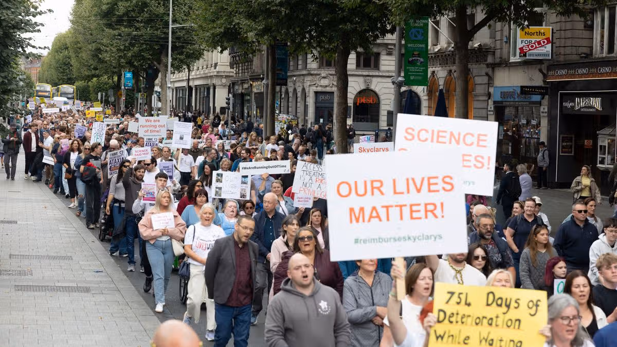 Protest in Dublin for Skyclarys Access