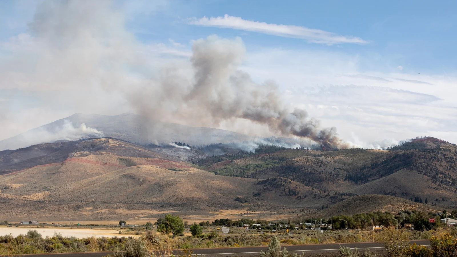 Over 40,000 Evacuate as Wildfire Approaches Reno