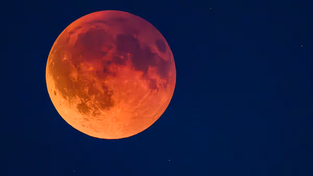 Blood Moon lunar eclipse visible in Ireland