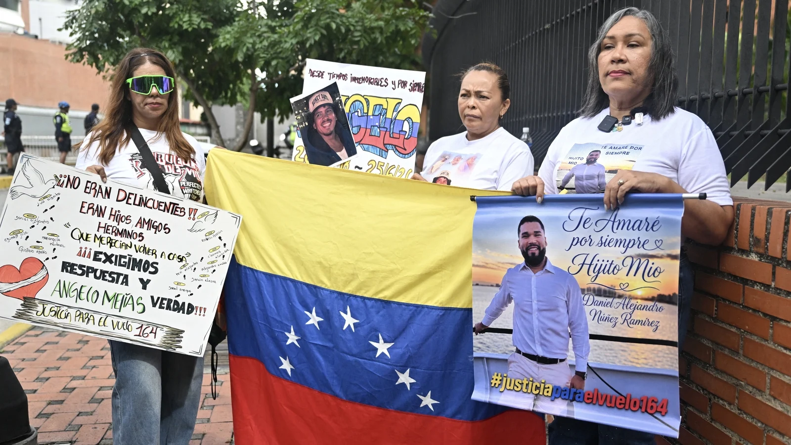 Apology sought for Venezuelan deportees killed in quakes