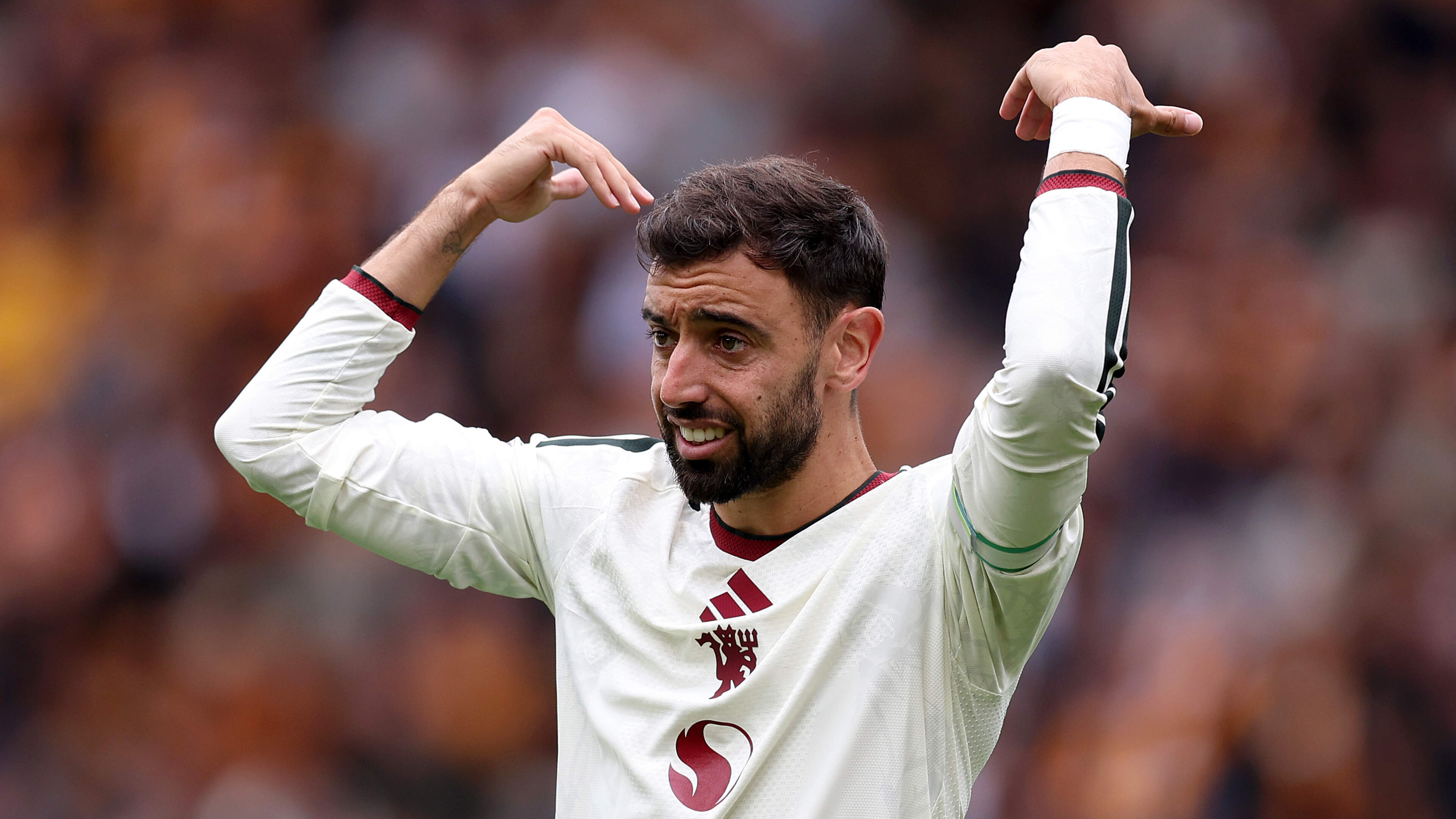 Scholes criticizes Fernandes and Shaw's complaints