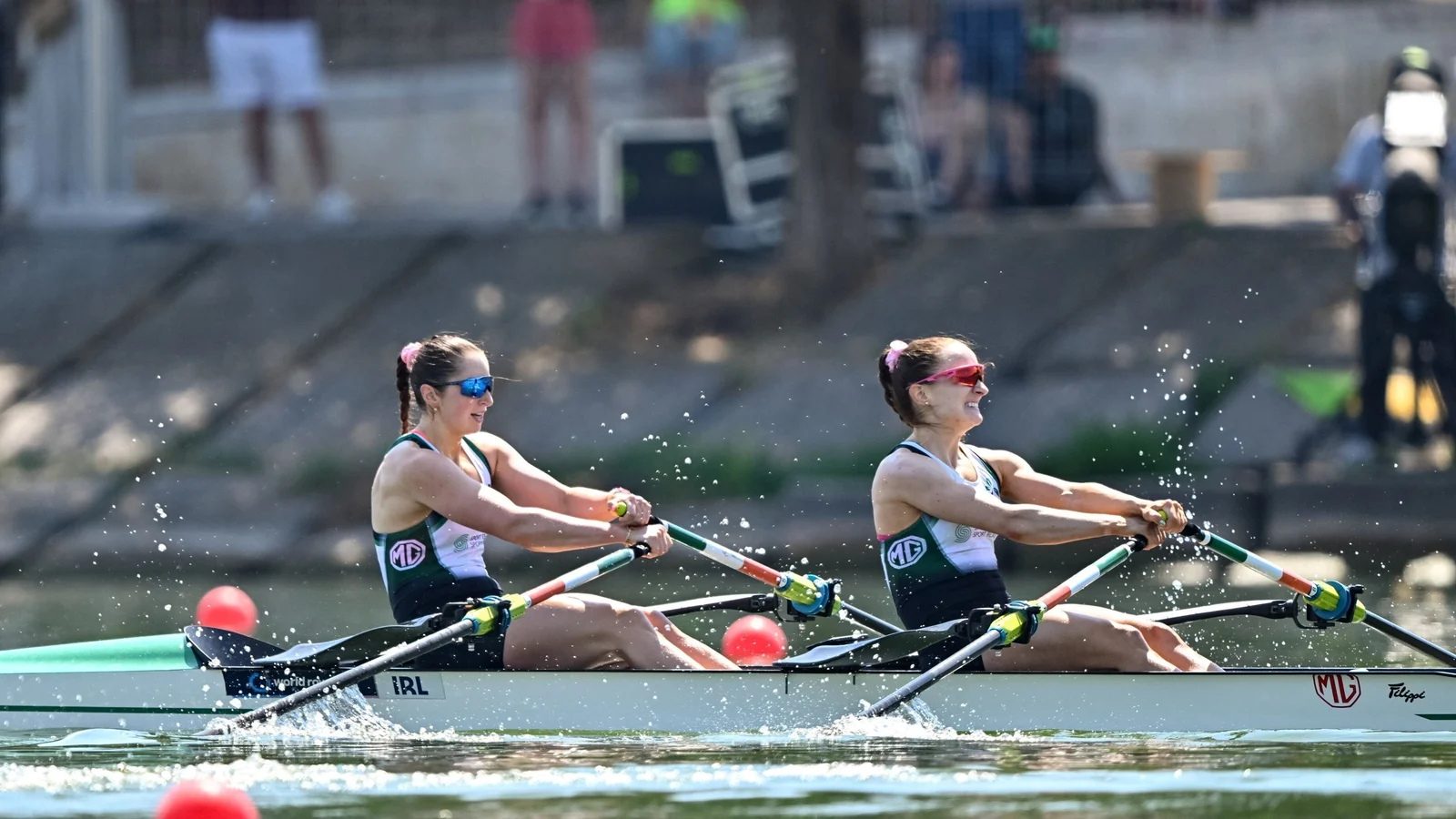 Hyde and Cremen win double sculls semi-final