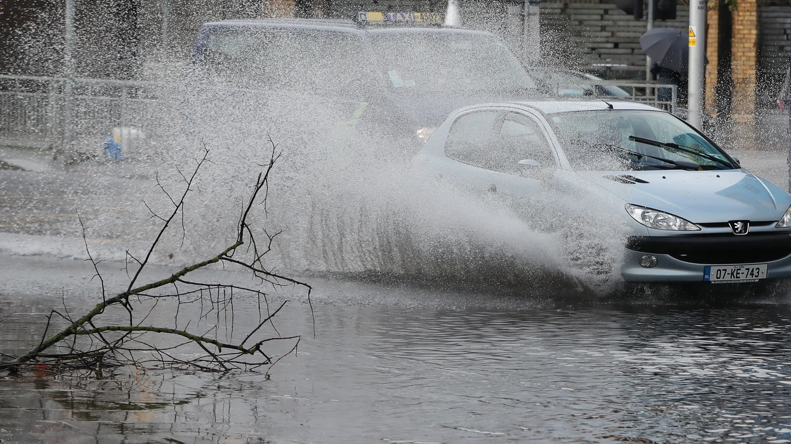 Three Counties Under Thunderstorm Warning