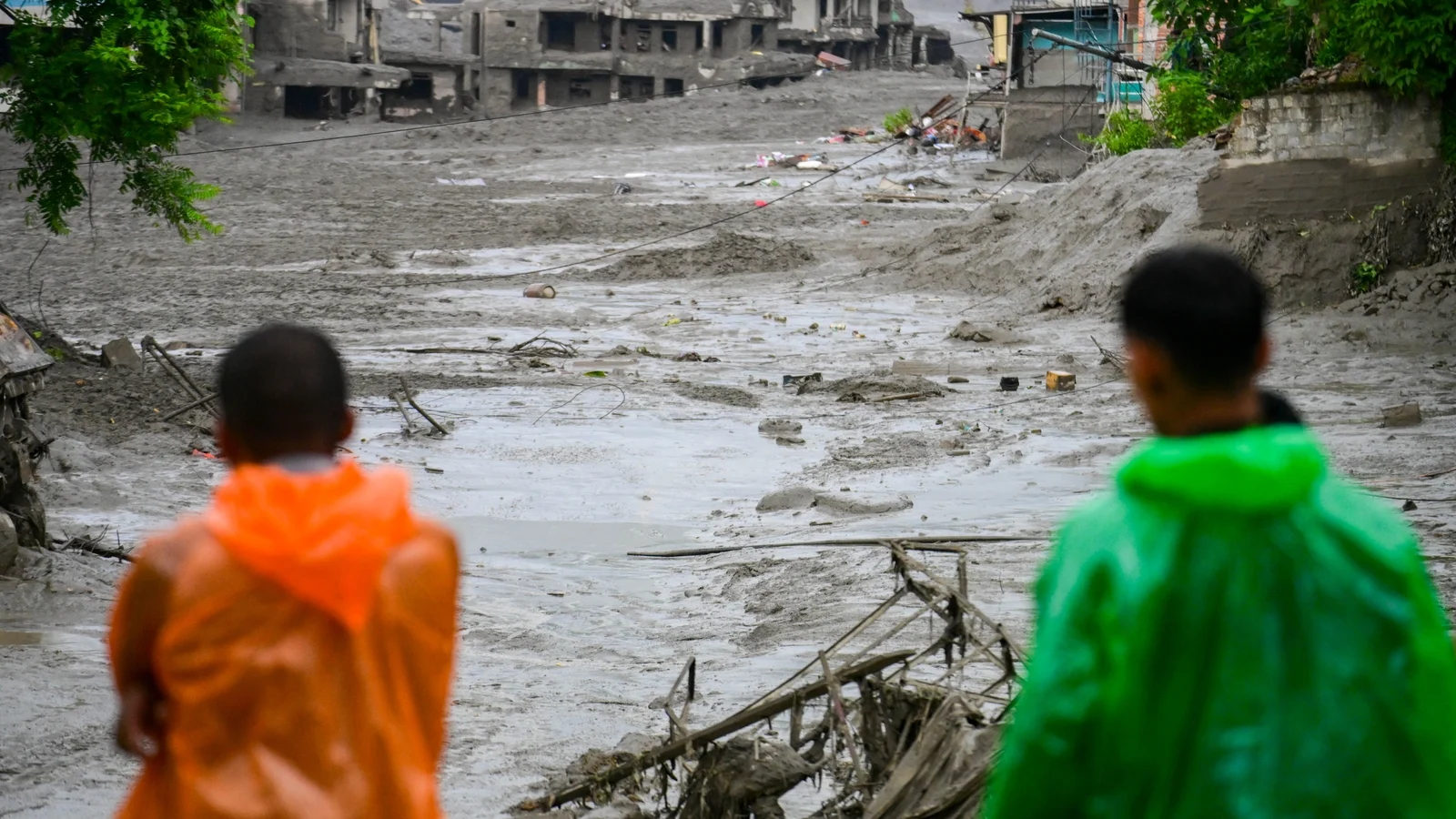 Nepal Flooding Leaves Hundreds Missing