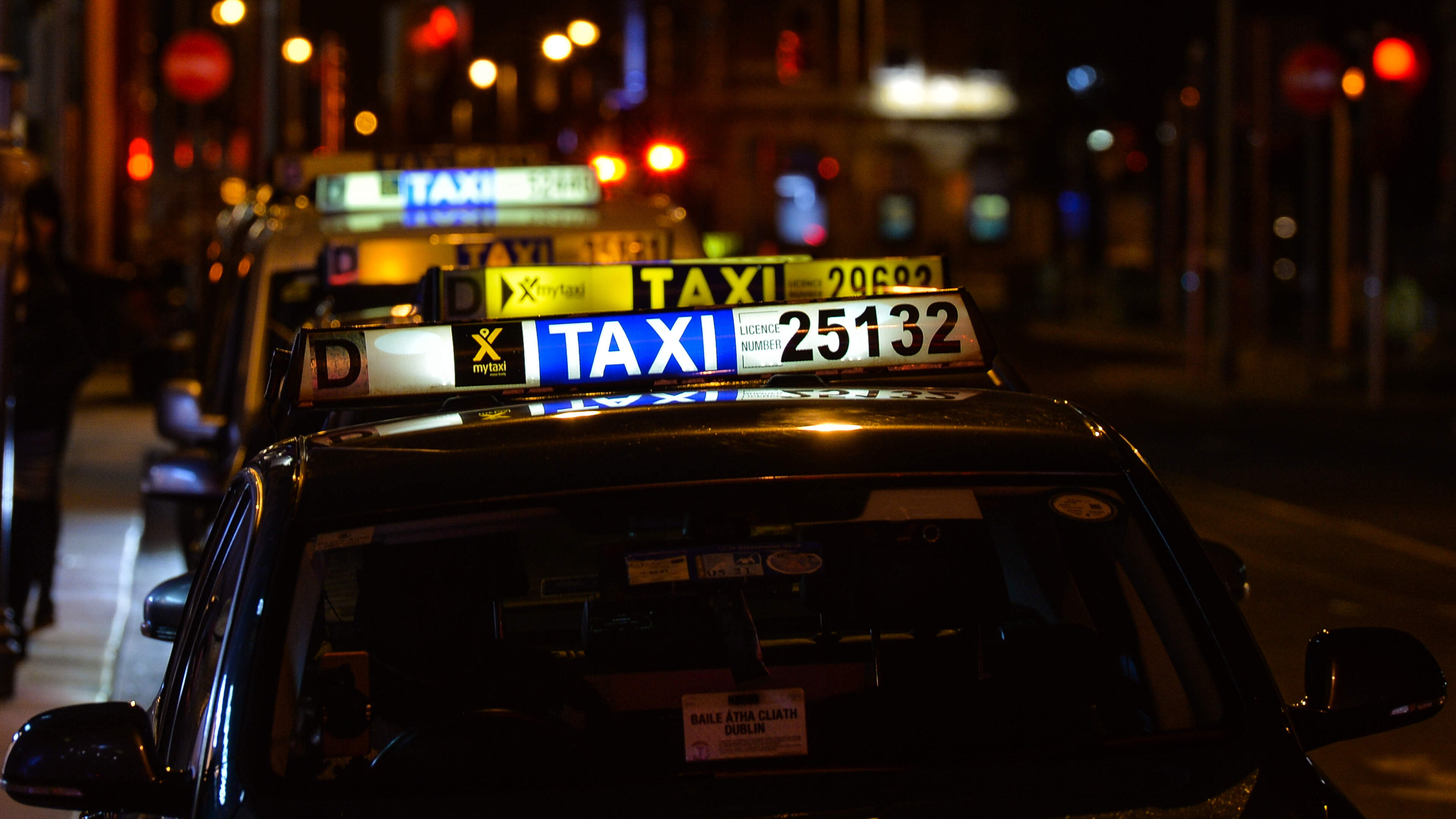 Taxi Drivers Stop Working Nights Due to Safety