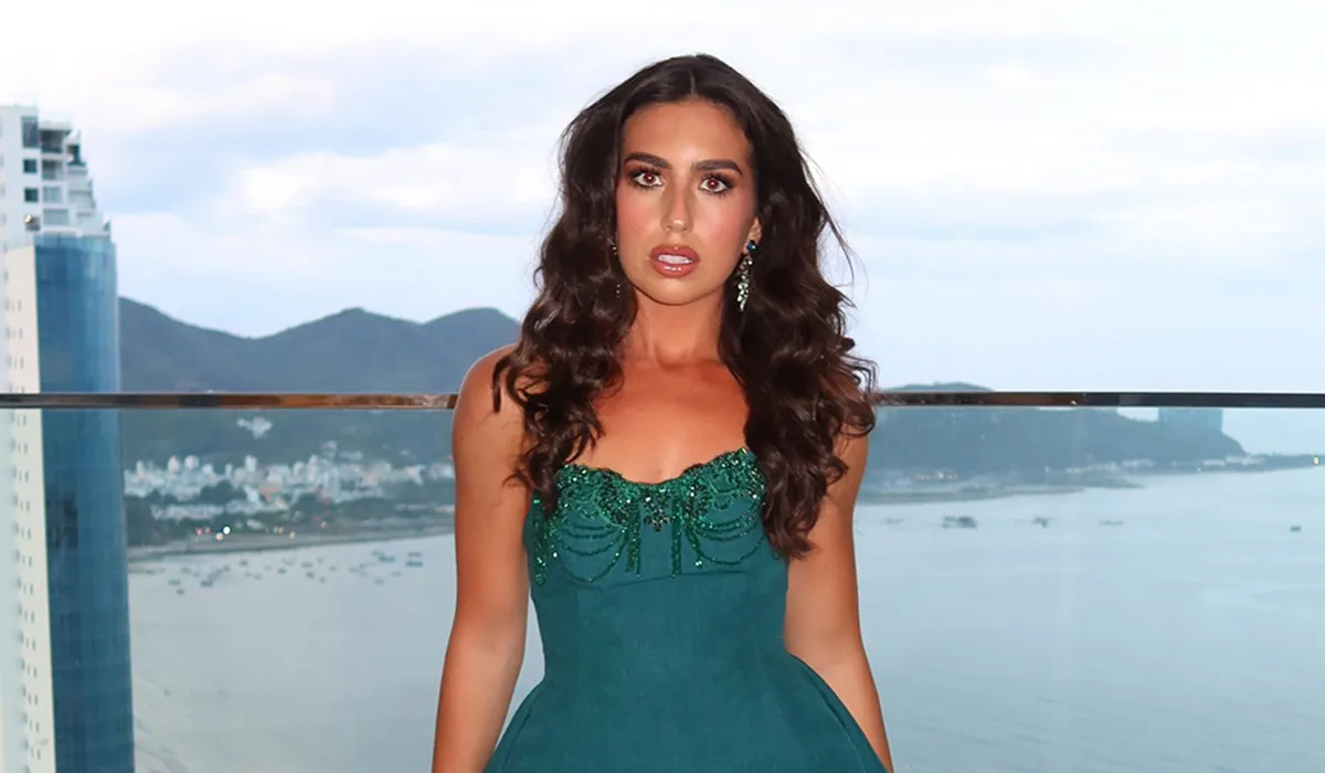 Caoimhe Kenny unveils Miss World dress inspired by peacocks