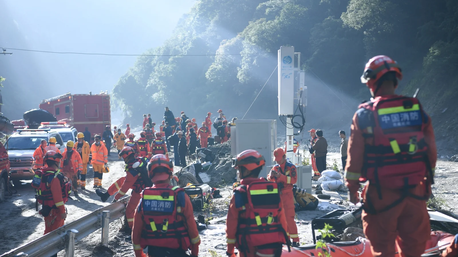 Over 2400 Missing After Nepal-China Flooding