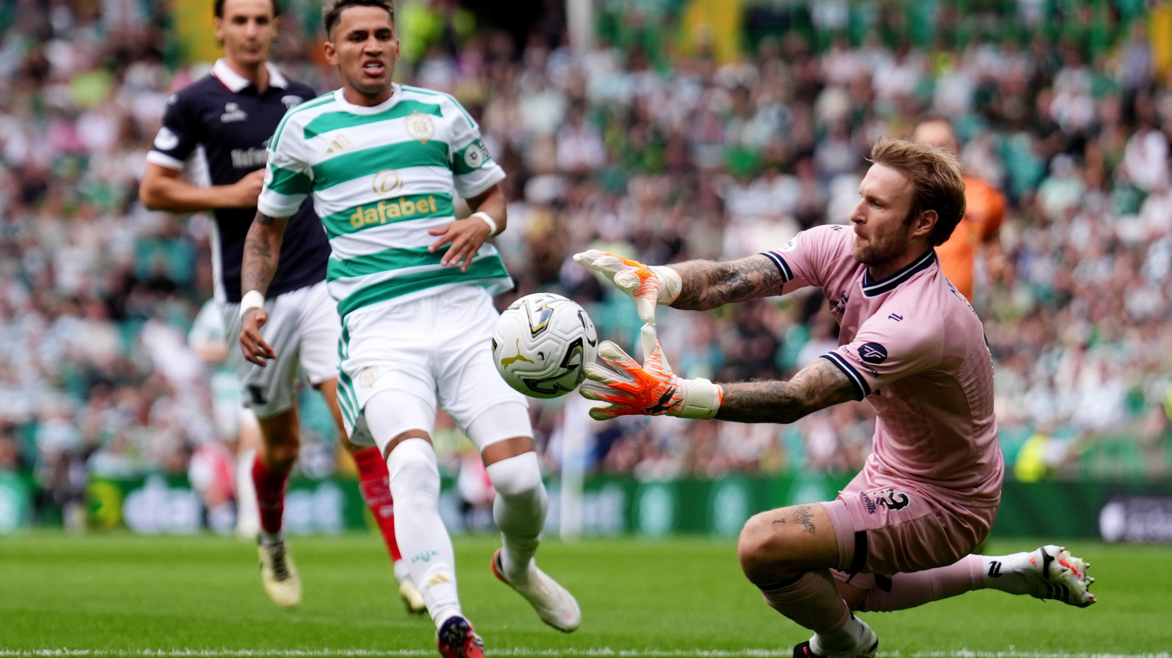 Celtic Defeats Falkirk to Regain Winning Form