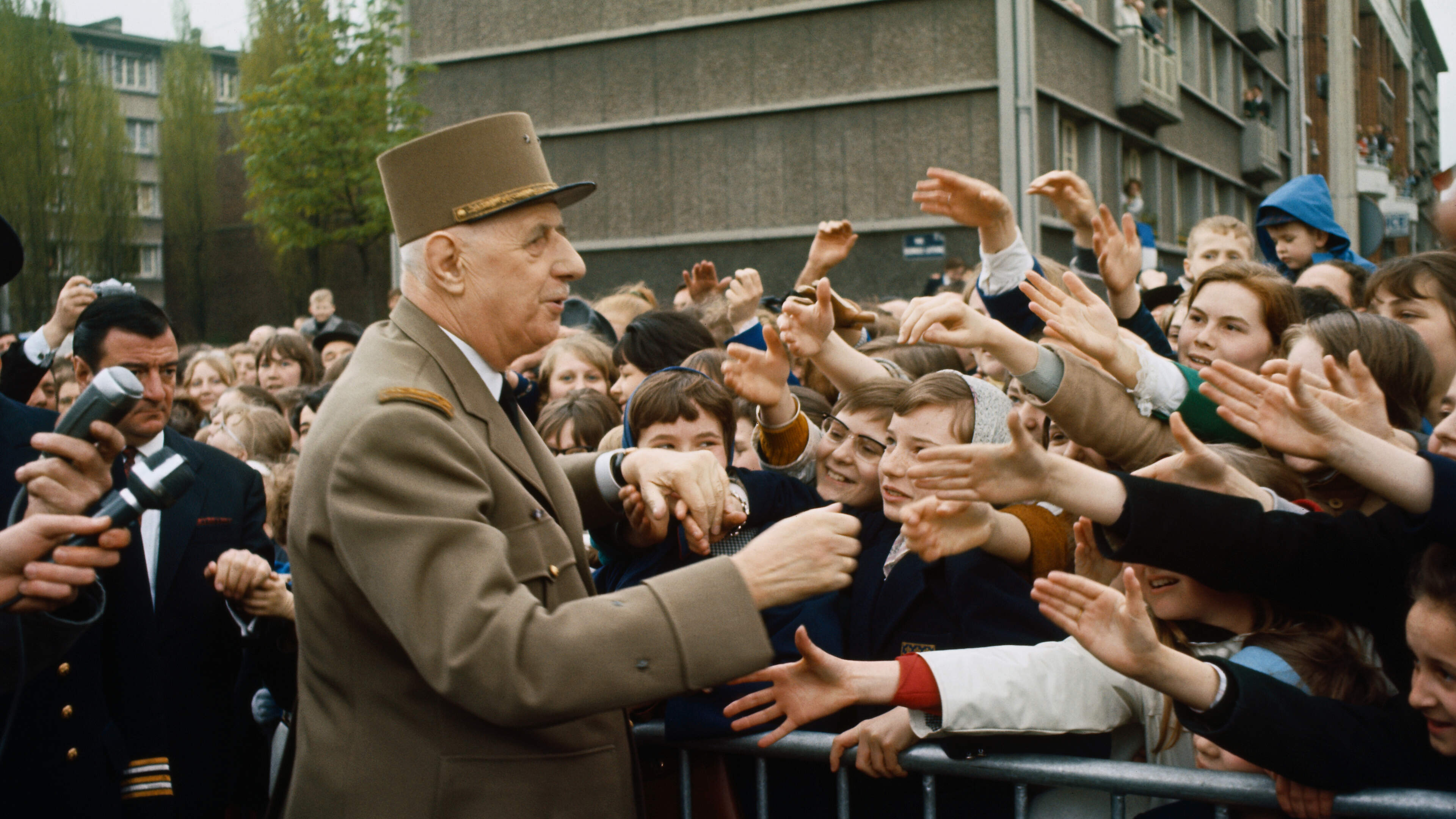France's Nostalgia for Charles de Gaulle Returns