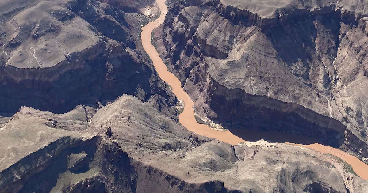 Flash flood in Grand Canyon leaves one dead