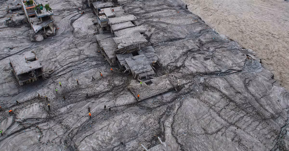 Flooding in Nepal and China kills over 1,000