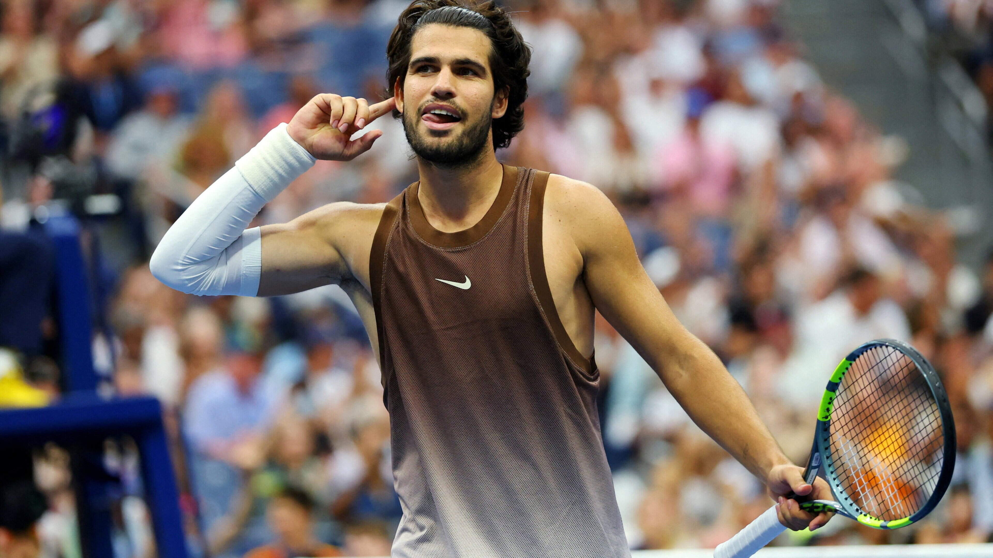 Alcaraz Shines, Sabalenka Starts US Open Bid