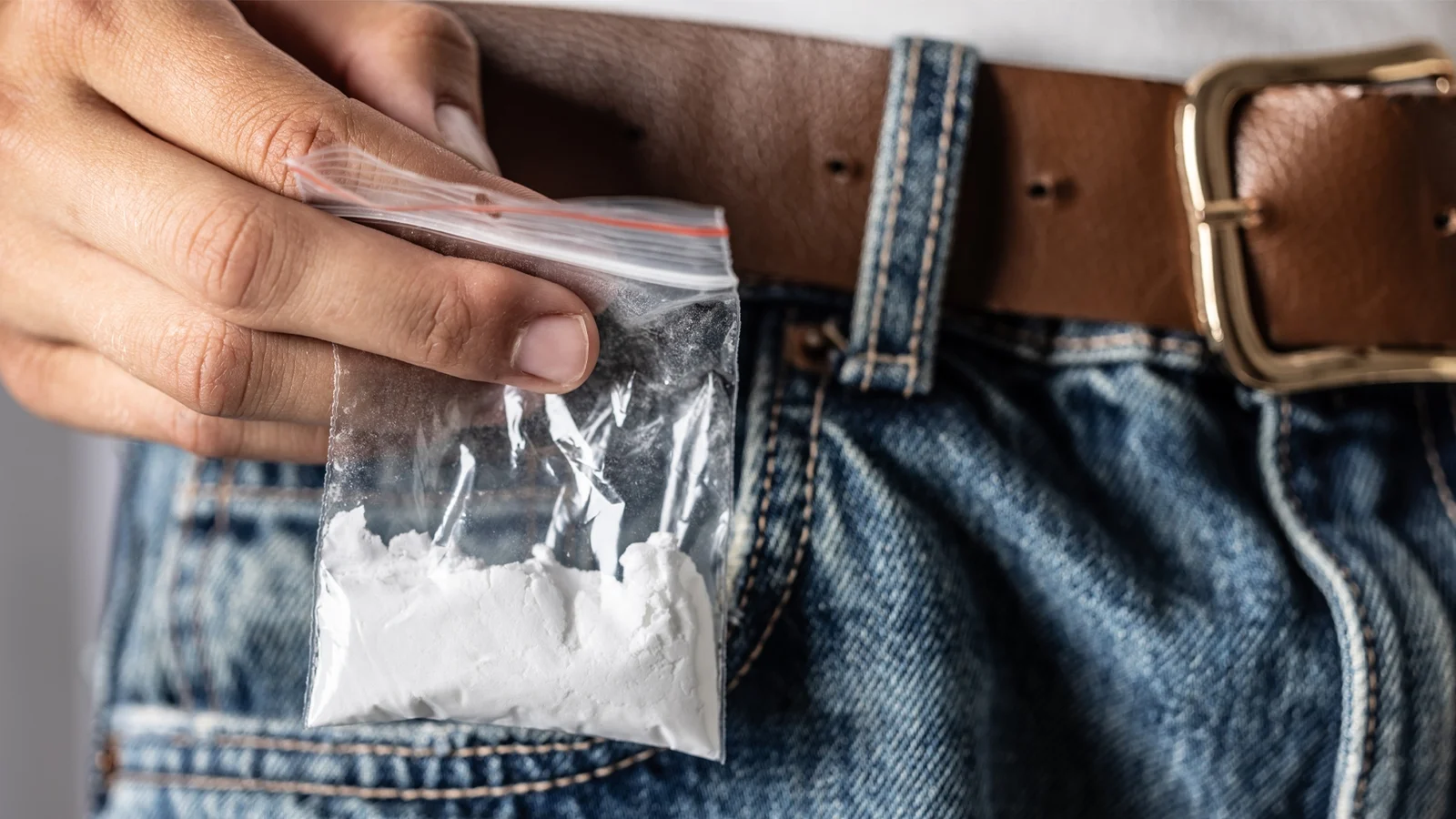 Drug scheme favors affluent users, expert claims