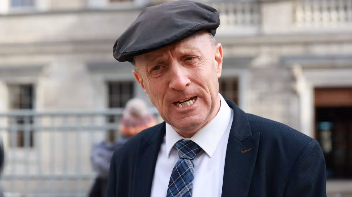 Michael Healy-Rae on TV Clip with Professor Green