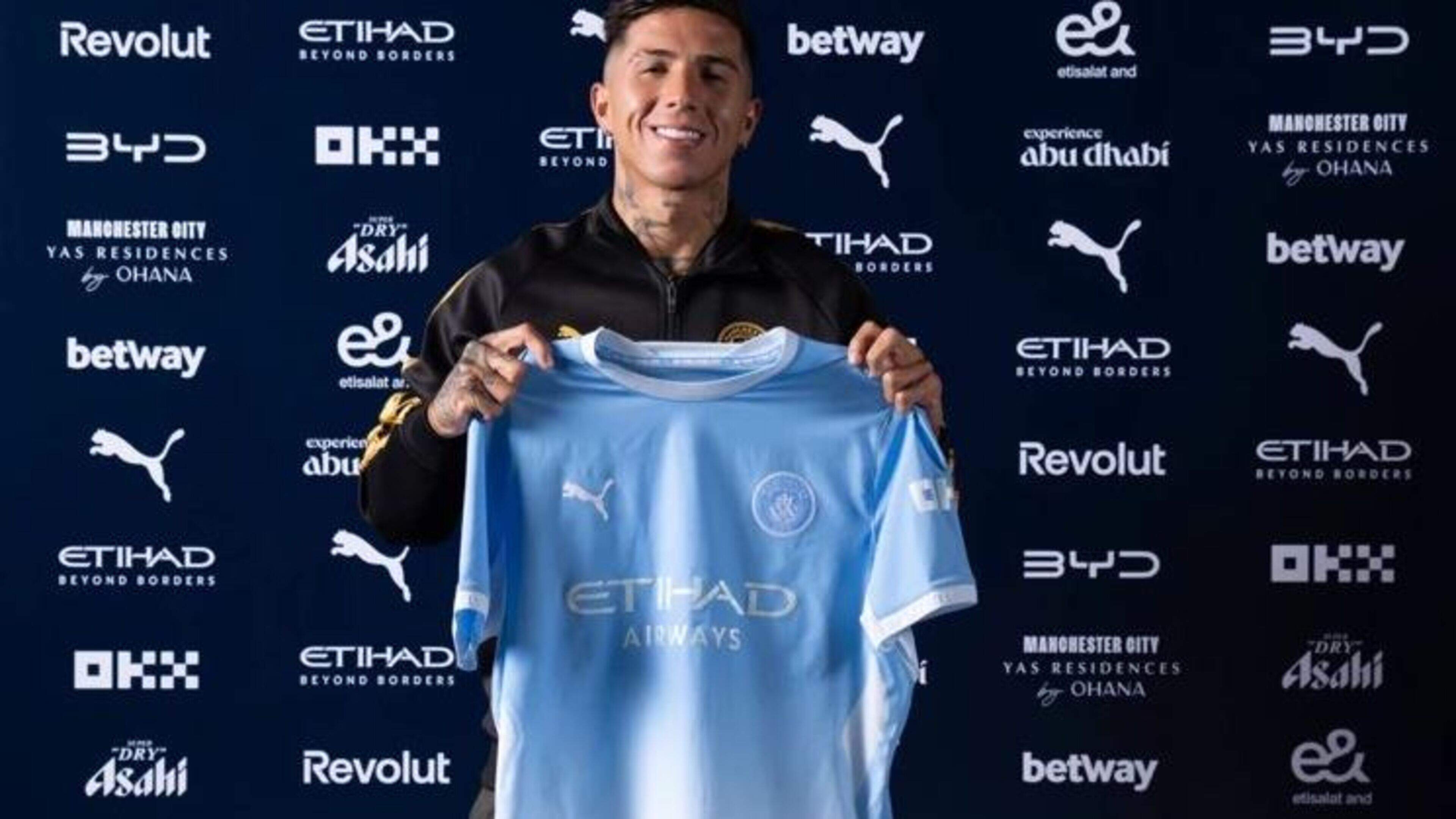 Premier League's Transfer Window Breaks Football Logic