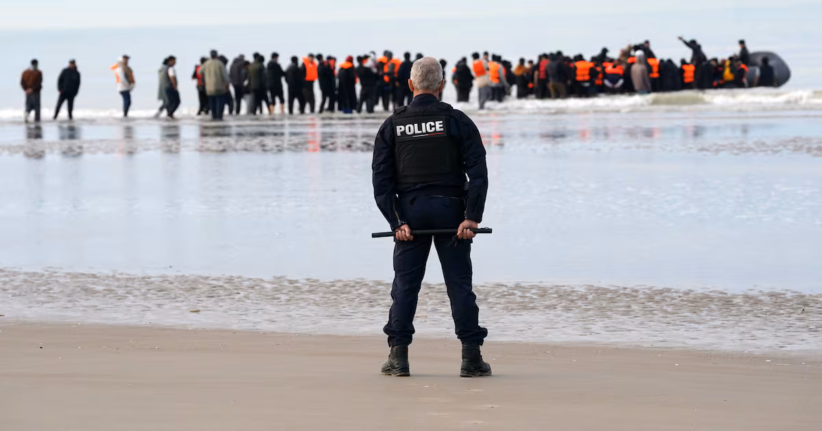 France and UK increase police to tackle dinghy crossings