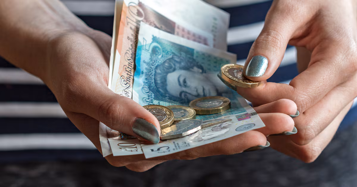 Government names firms not paying minimum wage