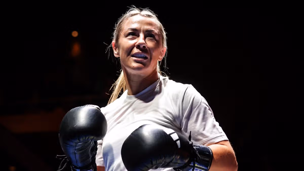 Katie Taylor's Cousin Fights on Undercard
