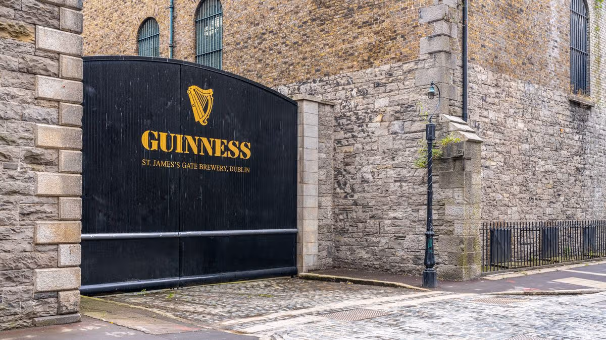 Guinness gang steal 800 barrels in raid