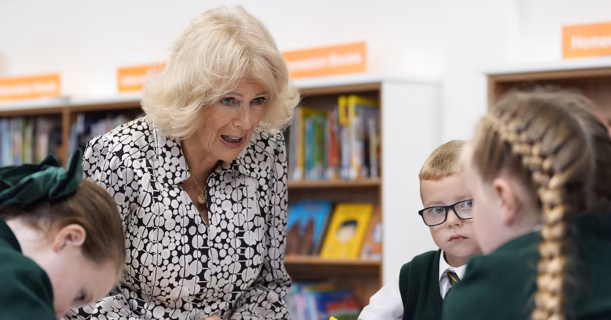 Queen Visits Reopened Library After Riots