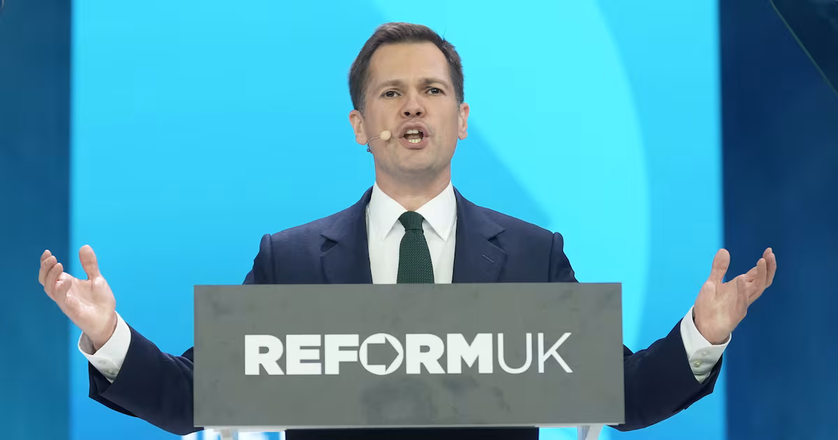 Jenrick mocks protester at Reform UK conference