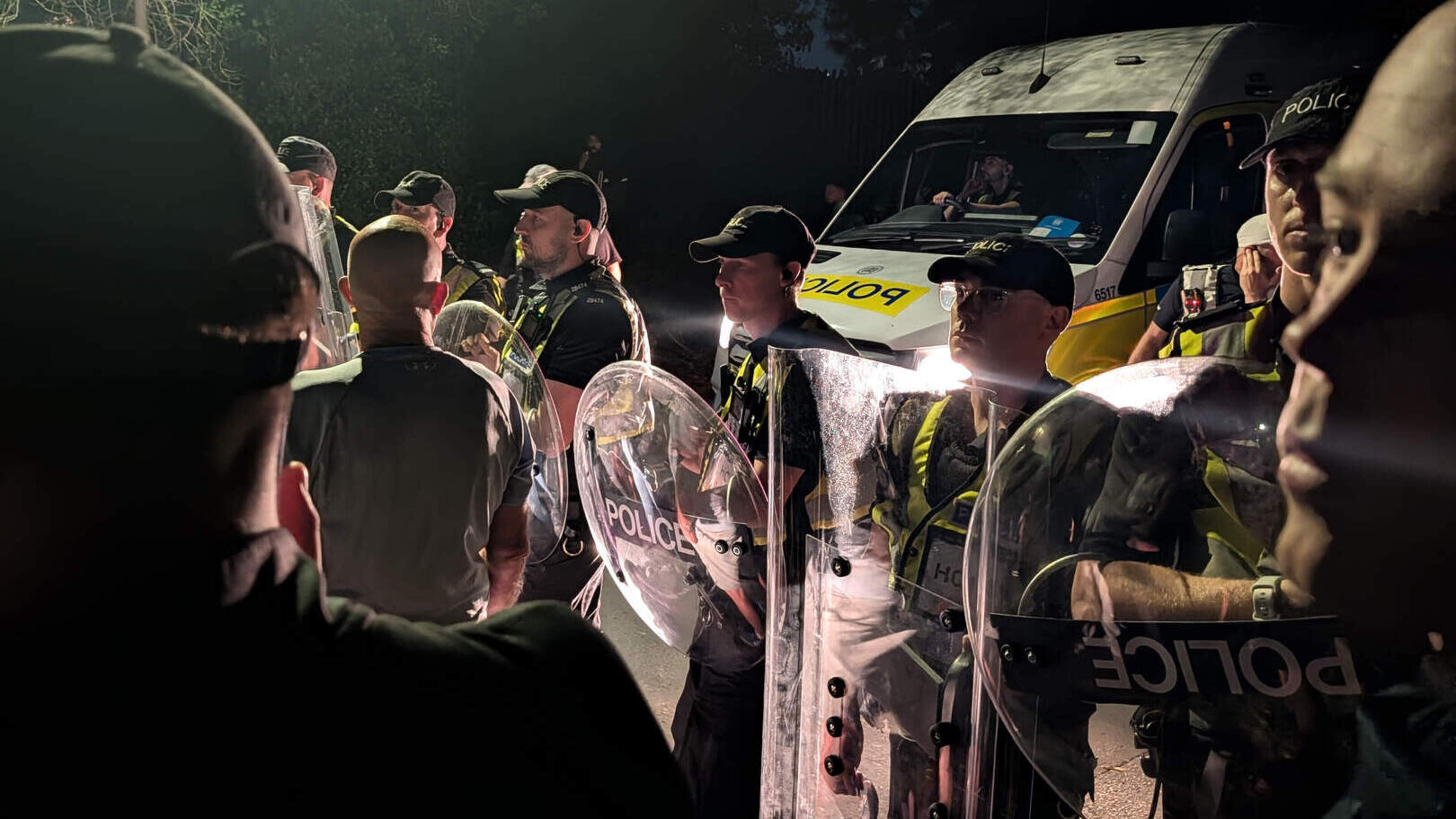Protesters Clash with UK Police Over Immigration