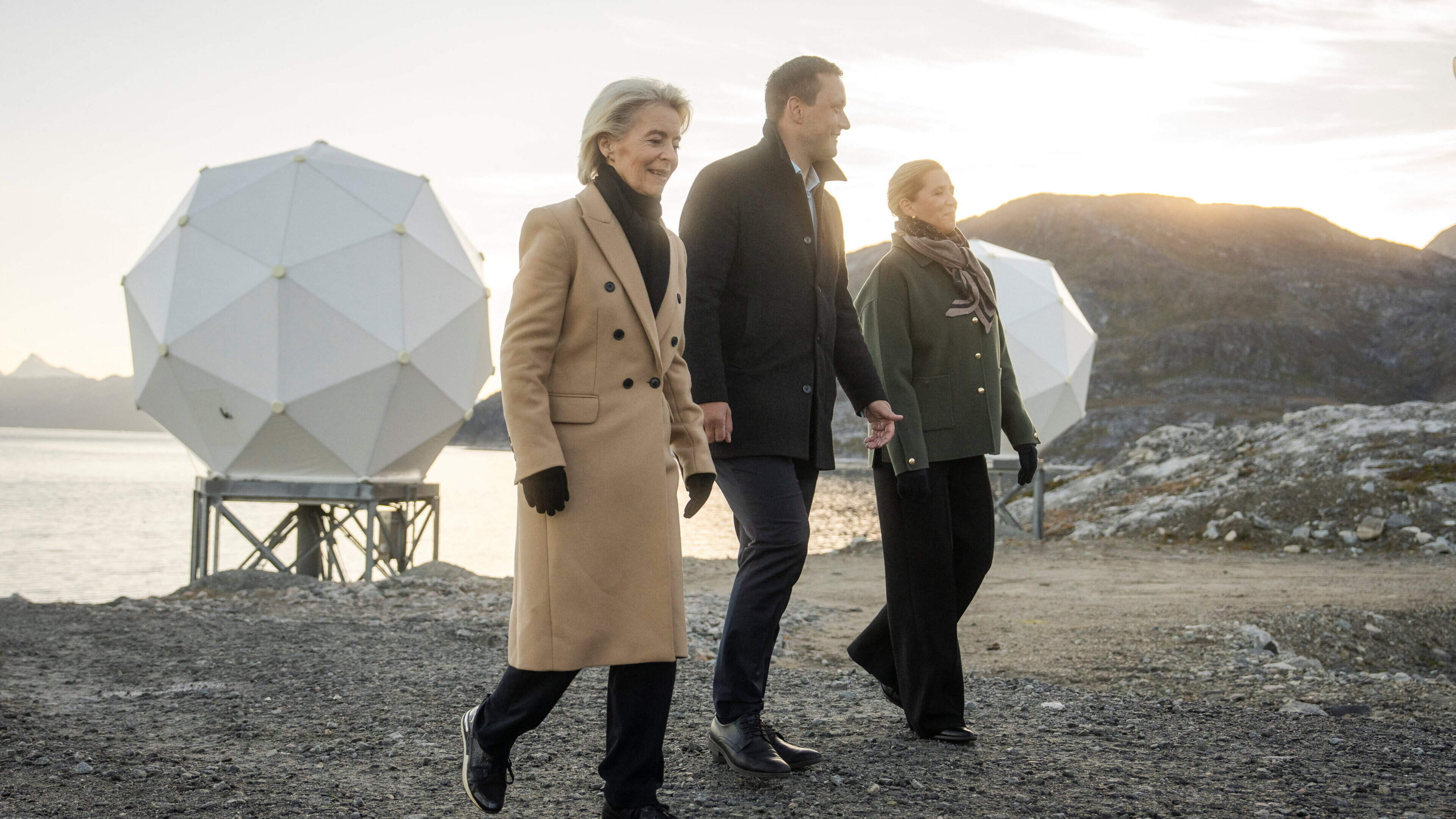 EU pledges support and investment to Greenland