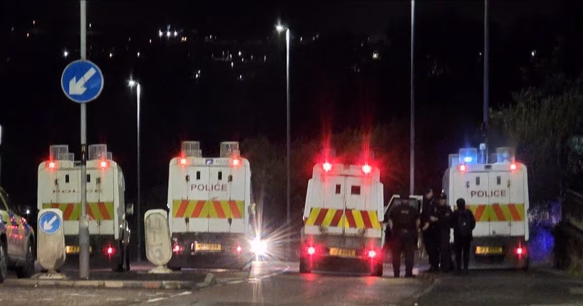Petrol Bombs Thrown at Police in Derry