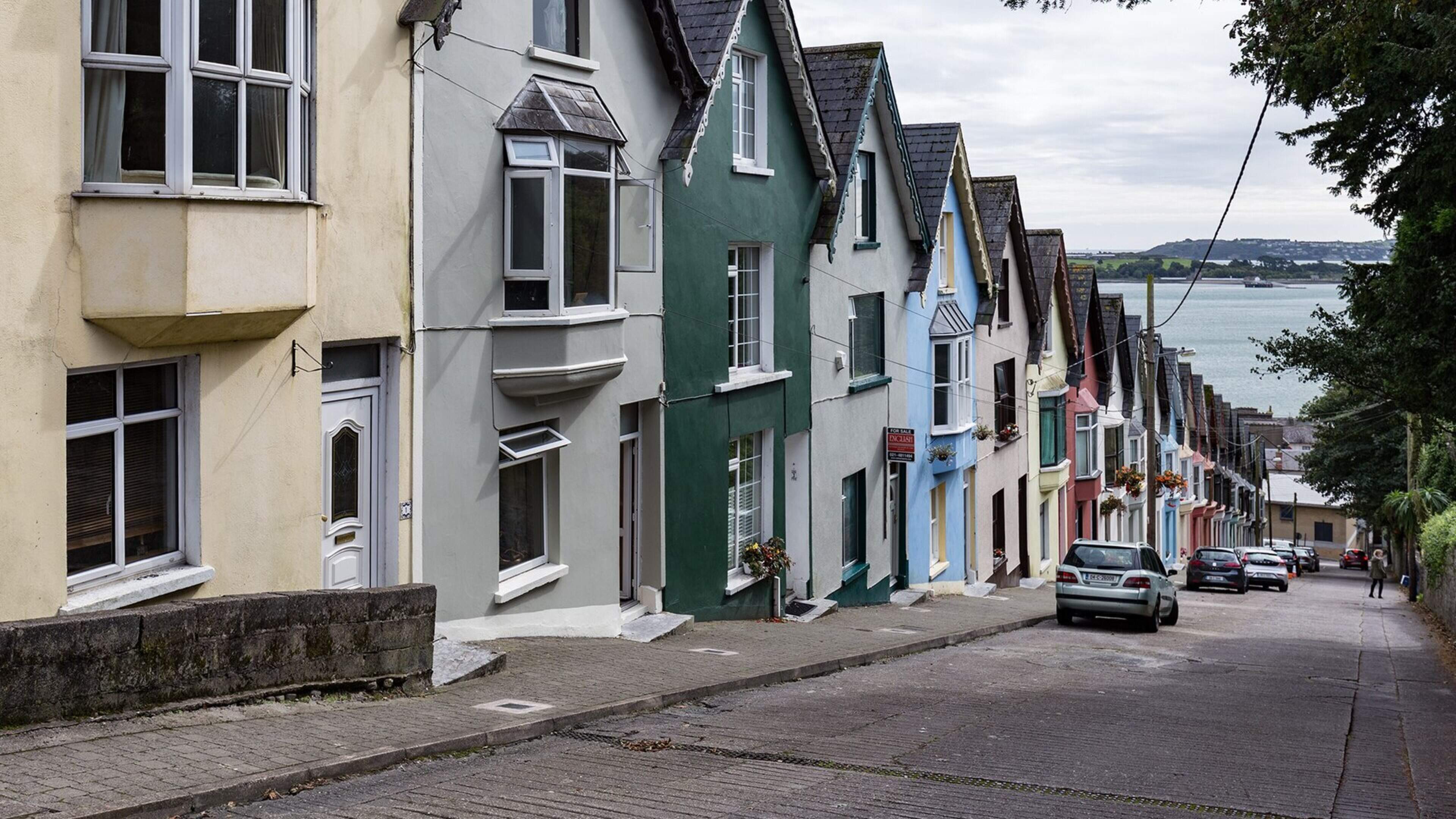 Tourists Risk Safety for Iconic Cork Photos