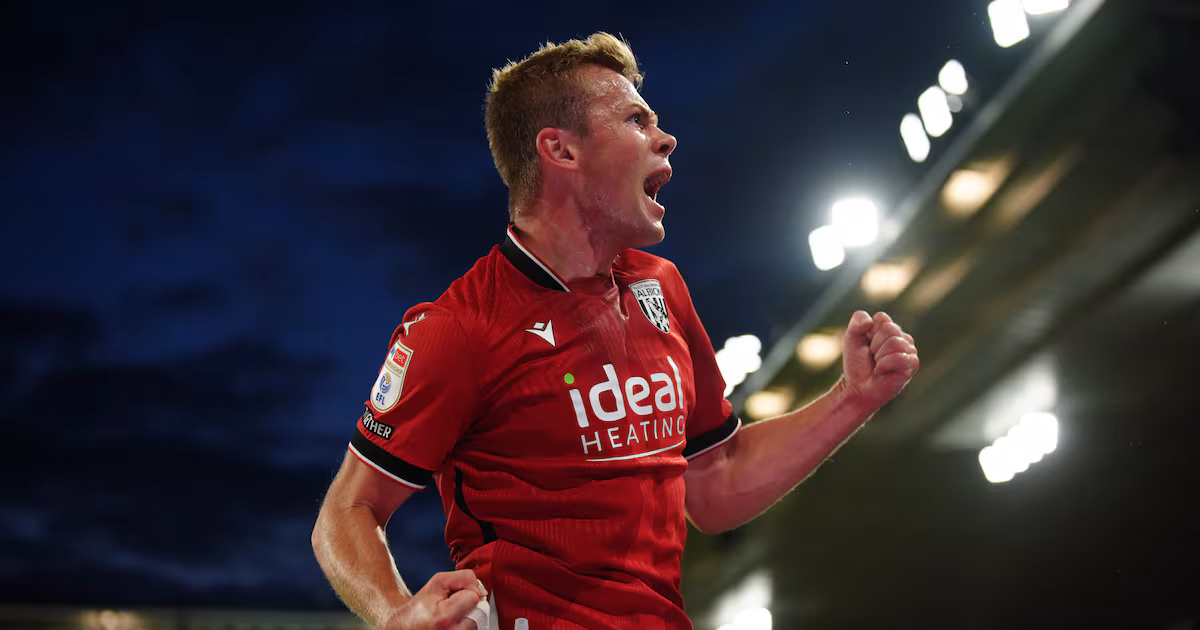 West Brom wins at Derby with 10 men