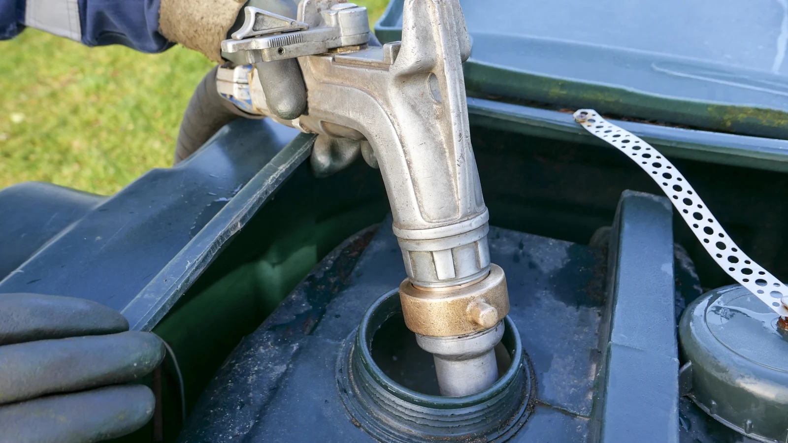 Heating oil price rise drives inflation to 3.7%
