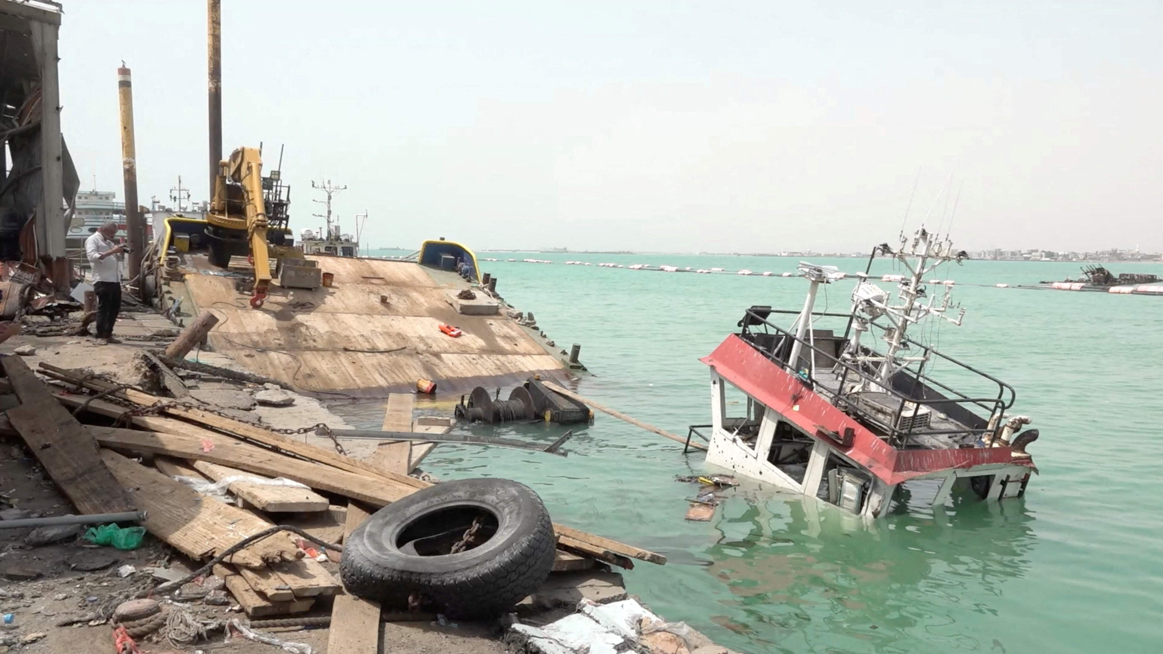 Houthis Threaten Saudi Oil Exports