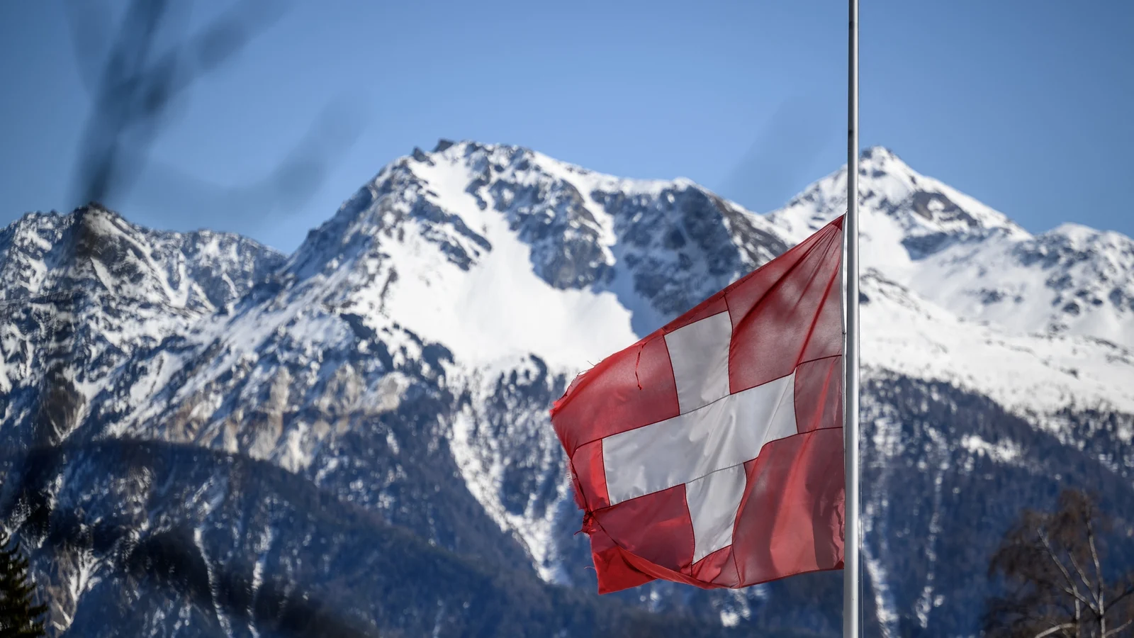 Several dead in Dutch coach crash in Switzerland