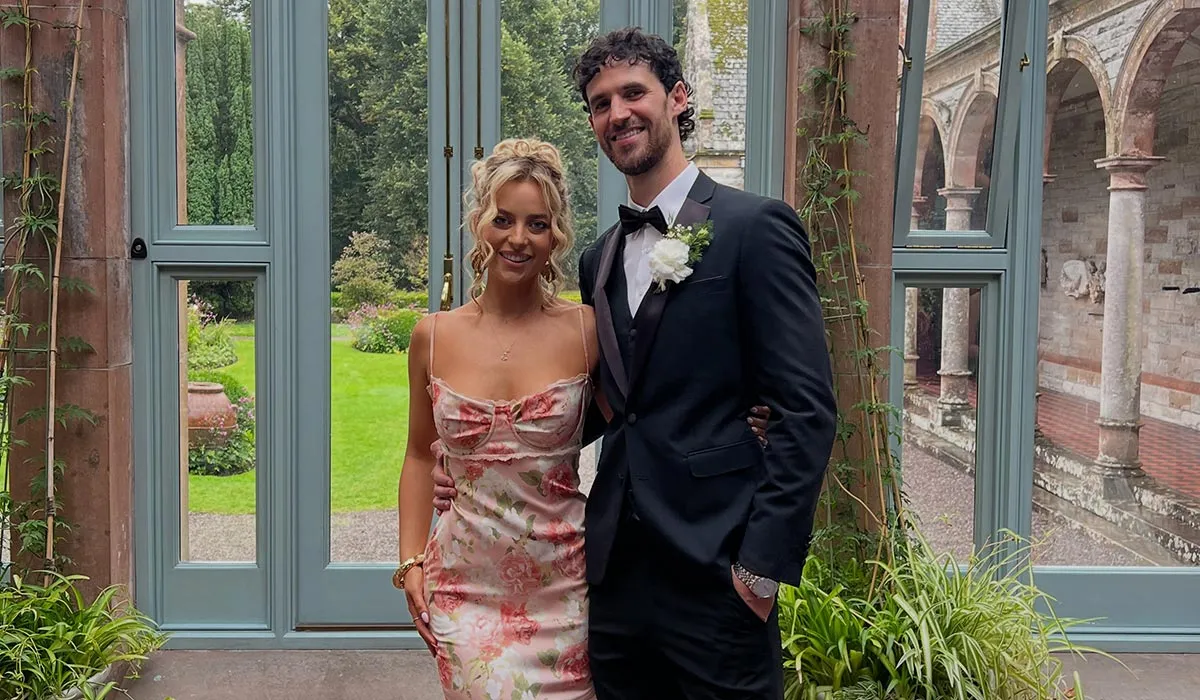 Laura Nolan's Floral Wedding Guest Outfit