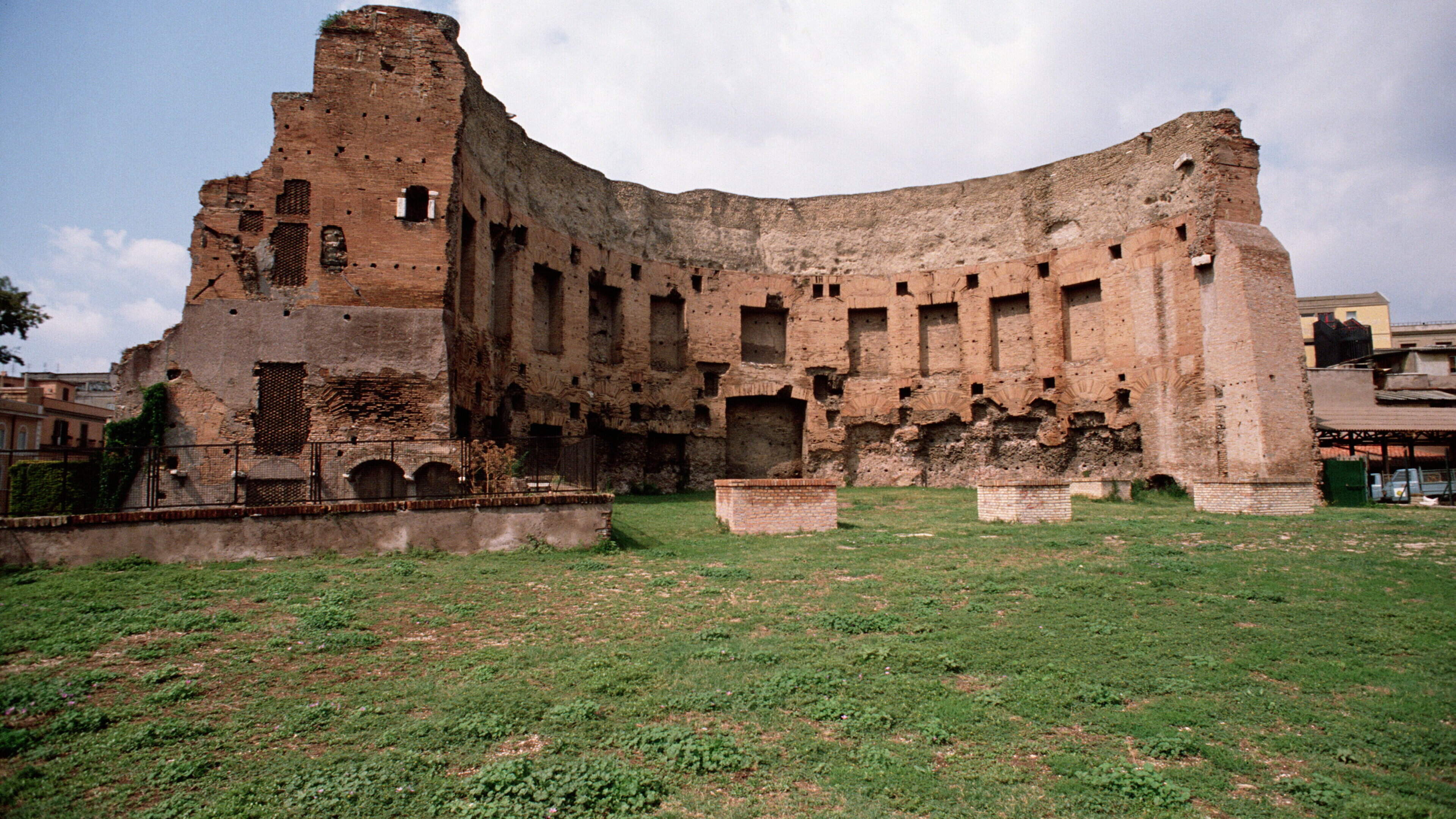 Biggest Roman wall mosaic discovered in Rome
