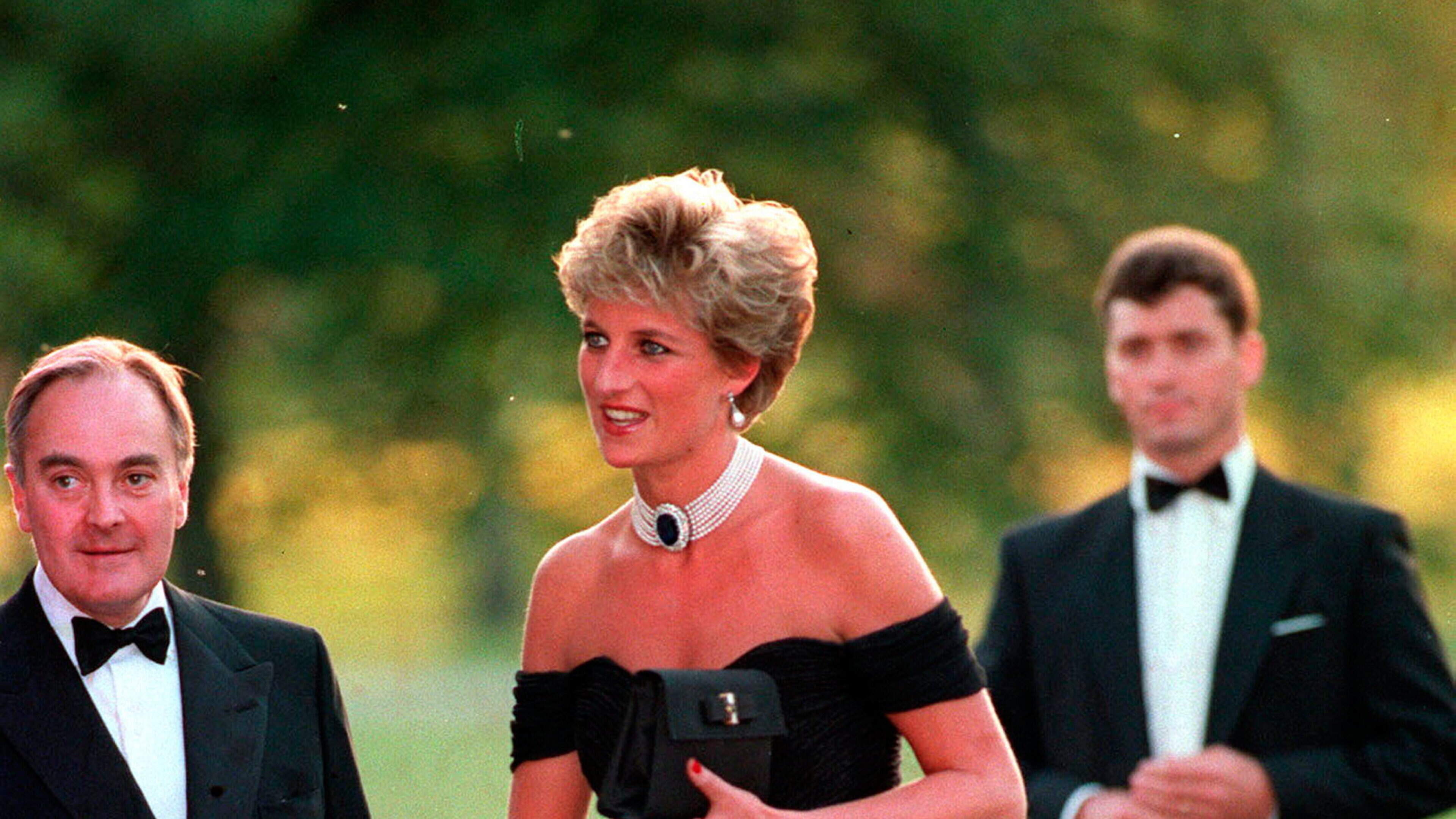 Diana's 'Revenge Dress' to Be Auctioned