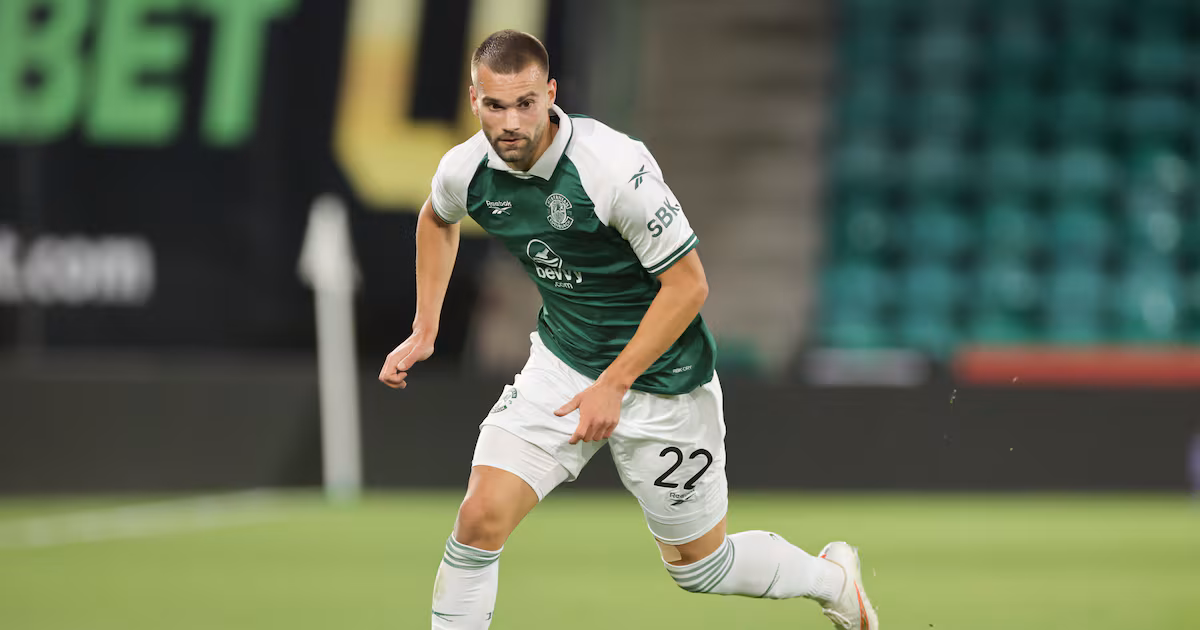 Hibernian reach League Cup semi-finals with 3-0 win