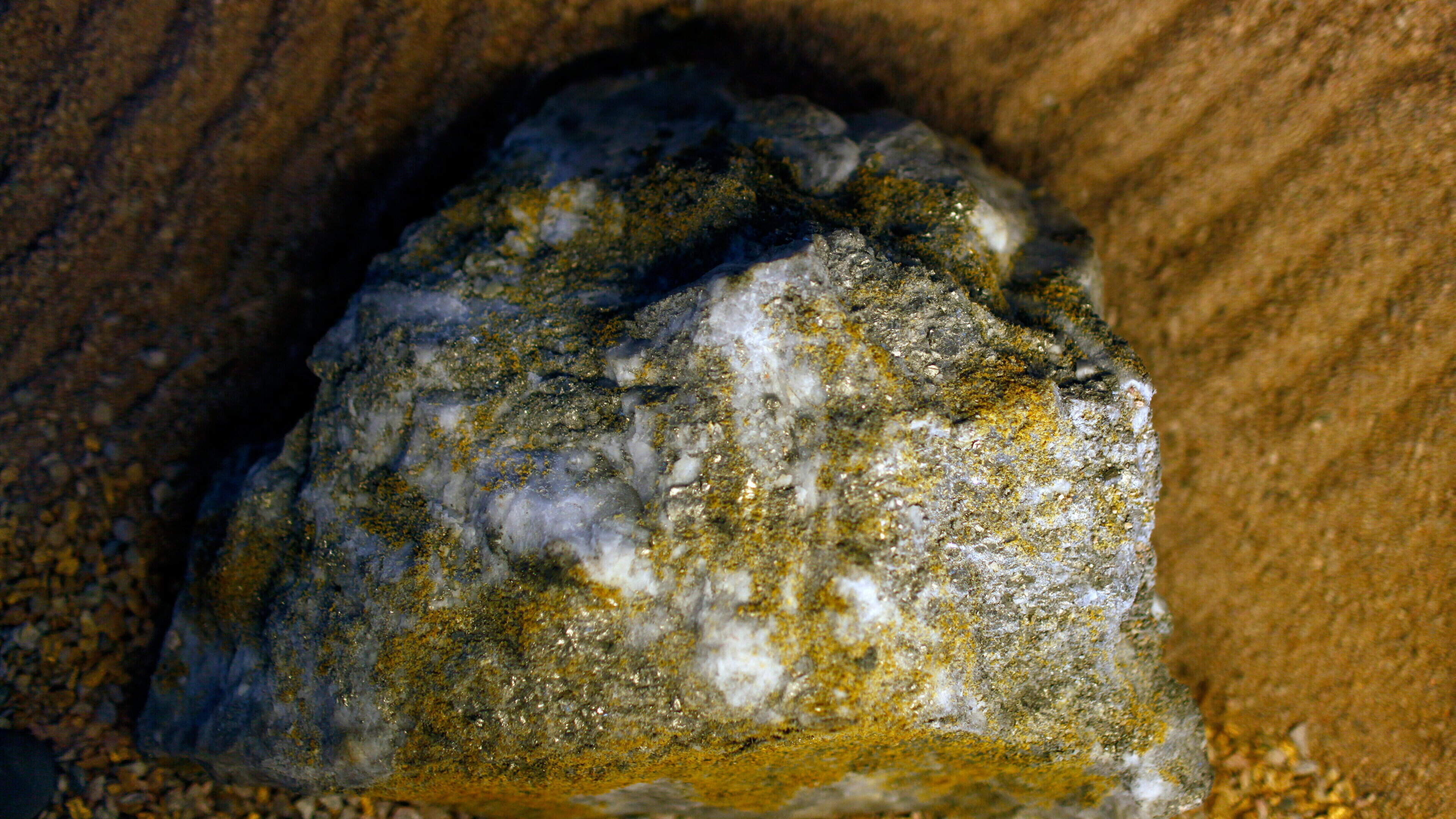 Conroy Gold Plans Toronto Stock Market Listing