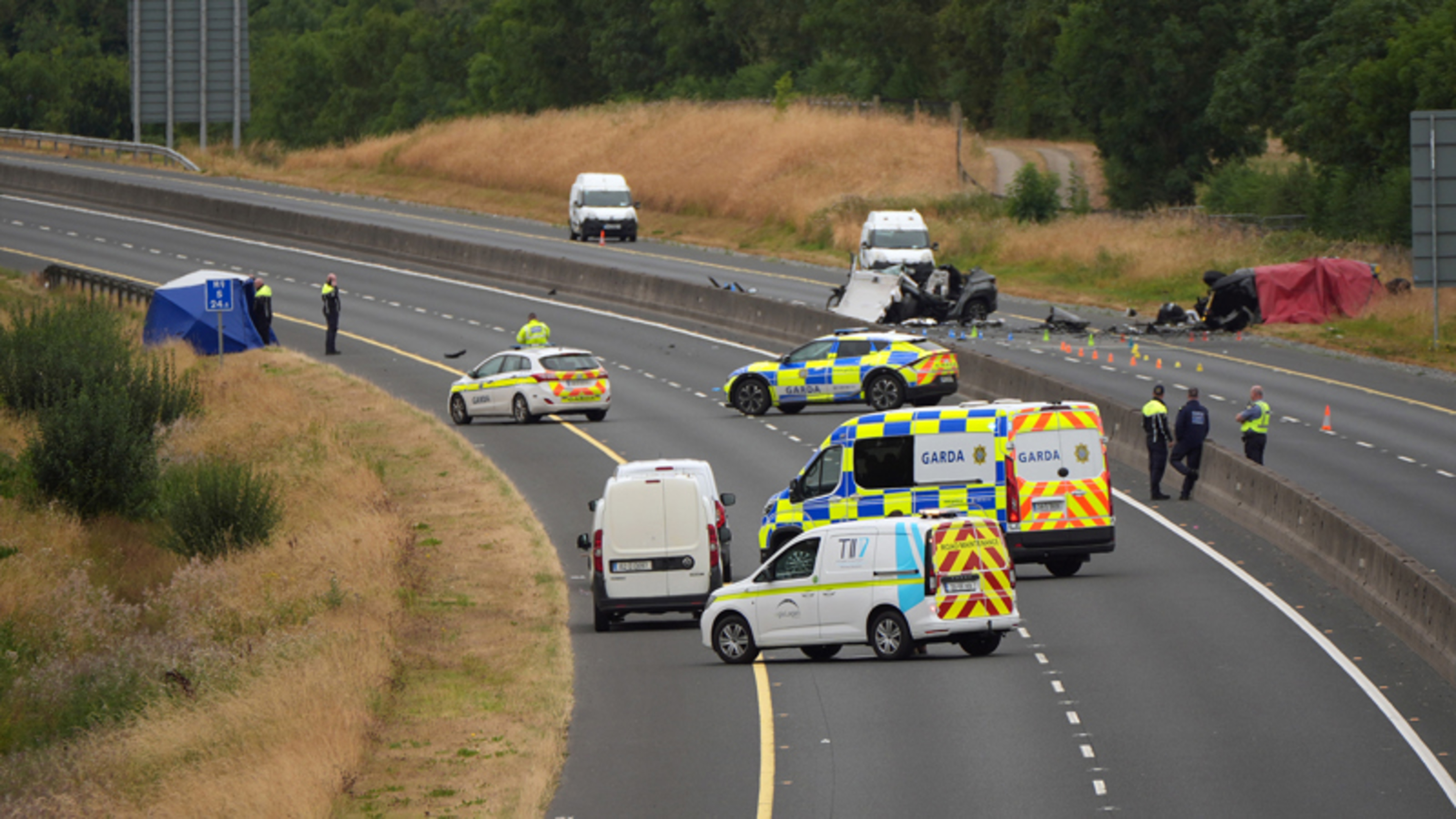 Drivers Avoid M9 After Fatal Wrong-Way Crash