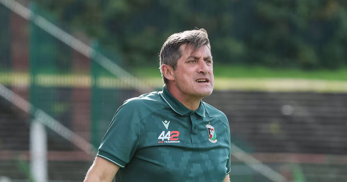 Declan Devine resigns as Glentoran manager