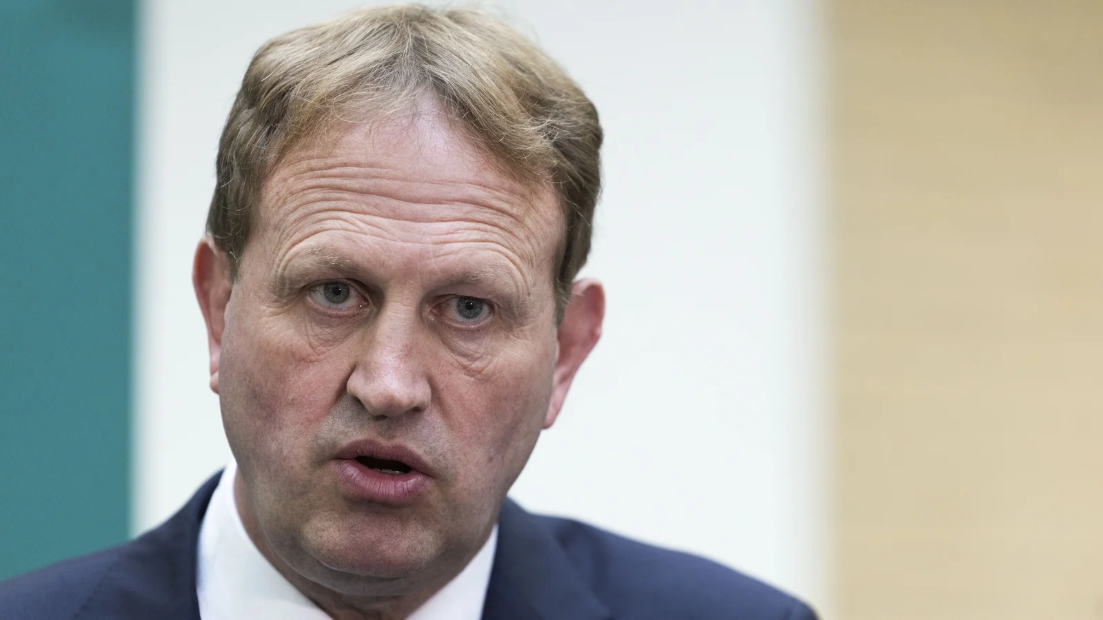 O'Callaghan Rejects Mediator for Legal Aid Dispute