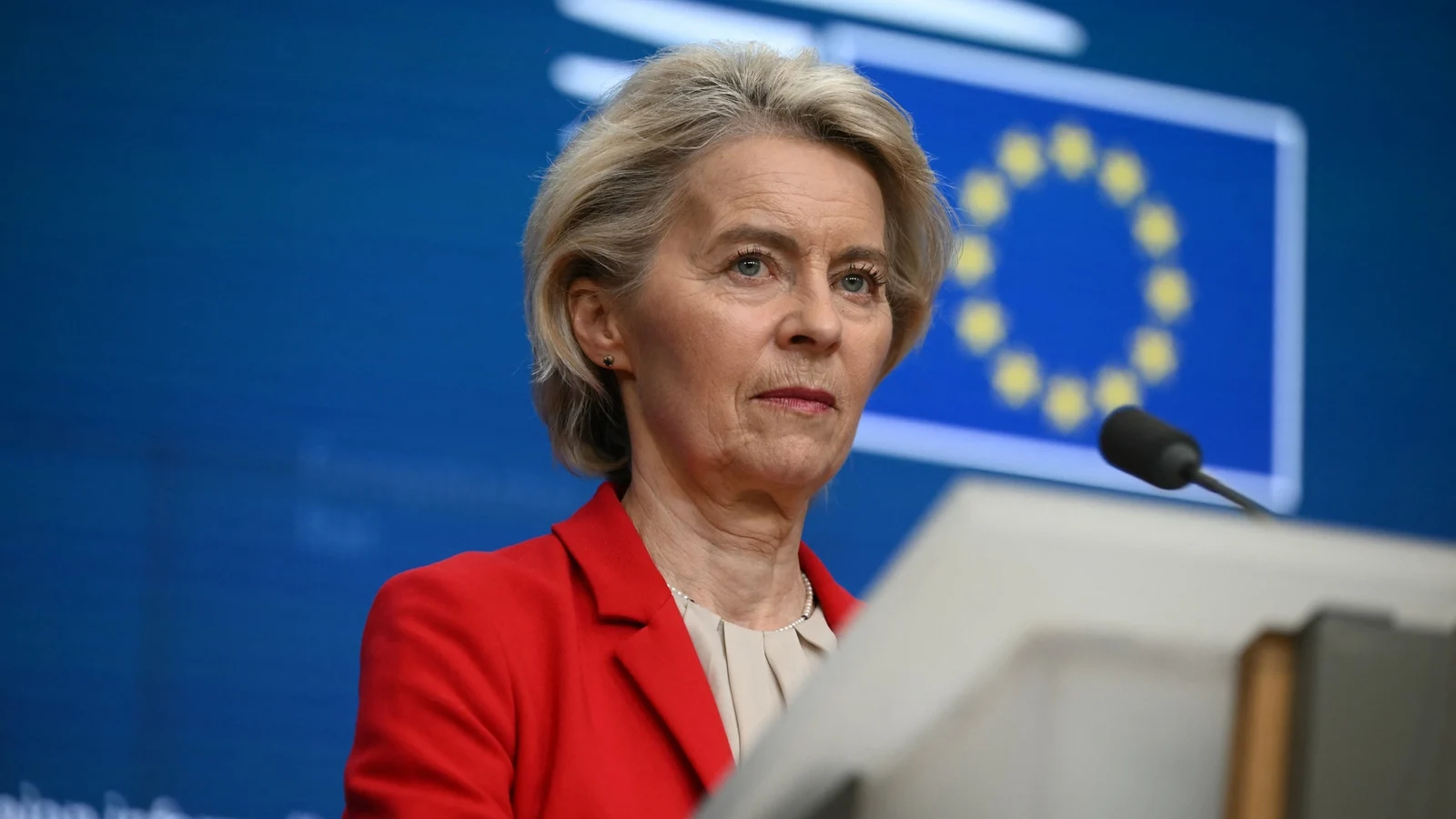 Von der Leyen proposes social media curbs for children