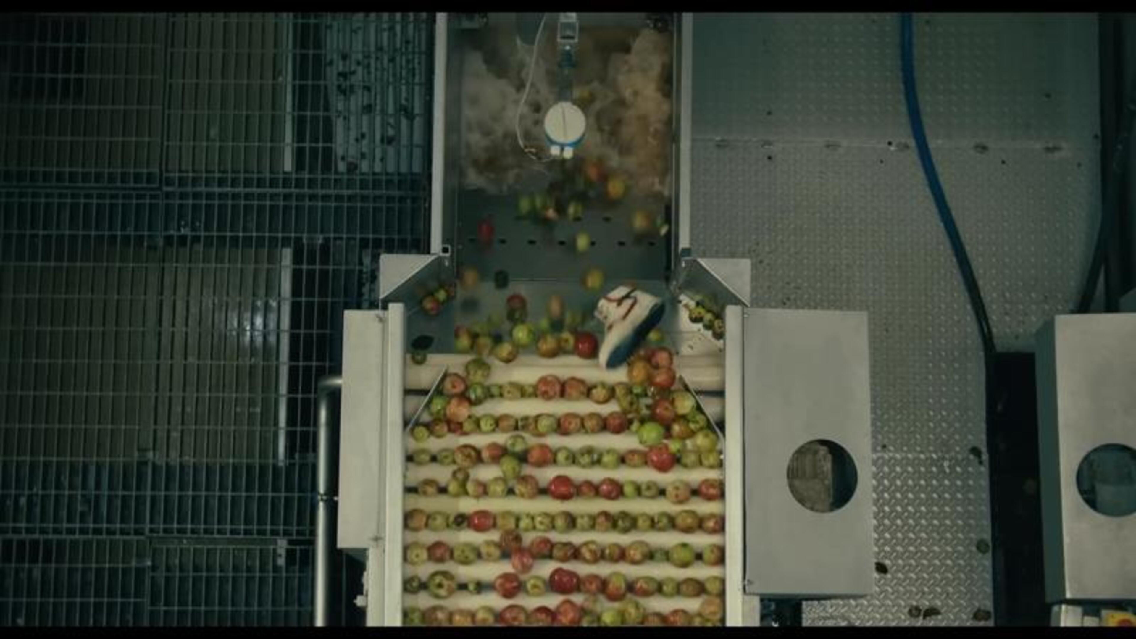 Bad Apples Review: Saoirse Ronan Shines
