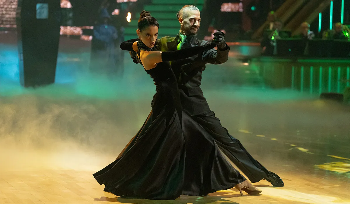 Maura Higgins Tops Leaderboard on DWTS US Debut