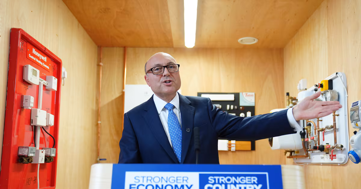 Tories vow to replace tax rules for self-employed